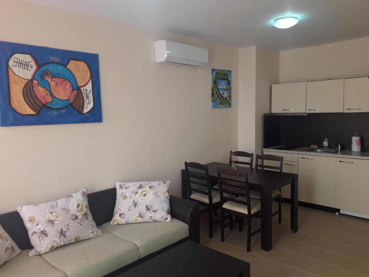 Gradina Sunny Deluxe Apartment Sozopol Esterno foto